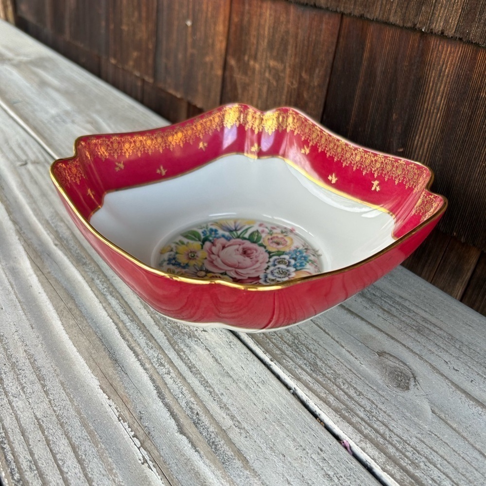 Vintage French Floral Pink Ornate Square Bowl with Gold Trim. Limogues France - Picture 3 of 11
